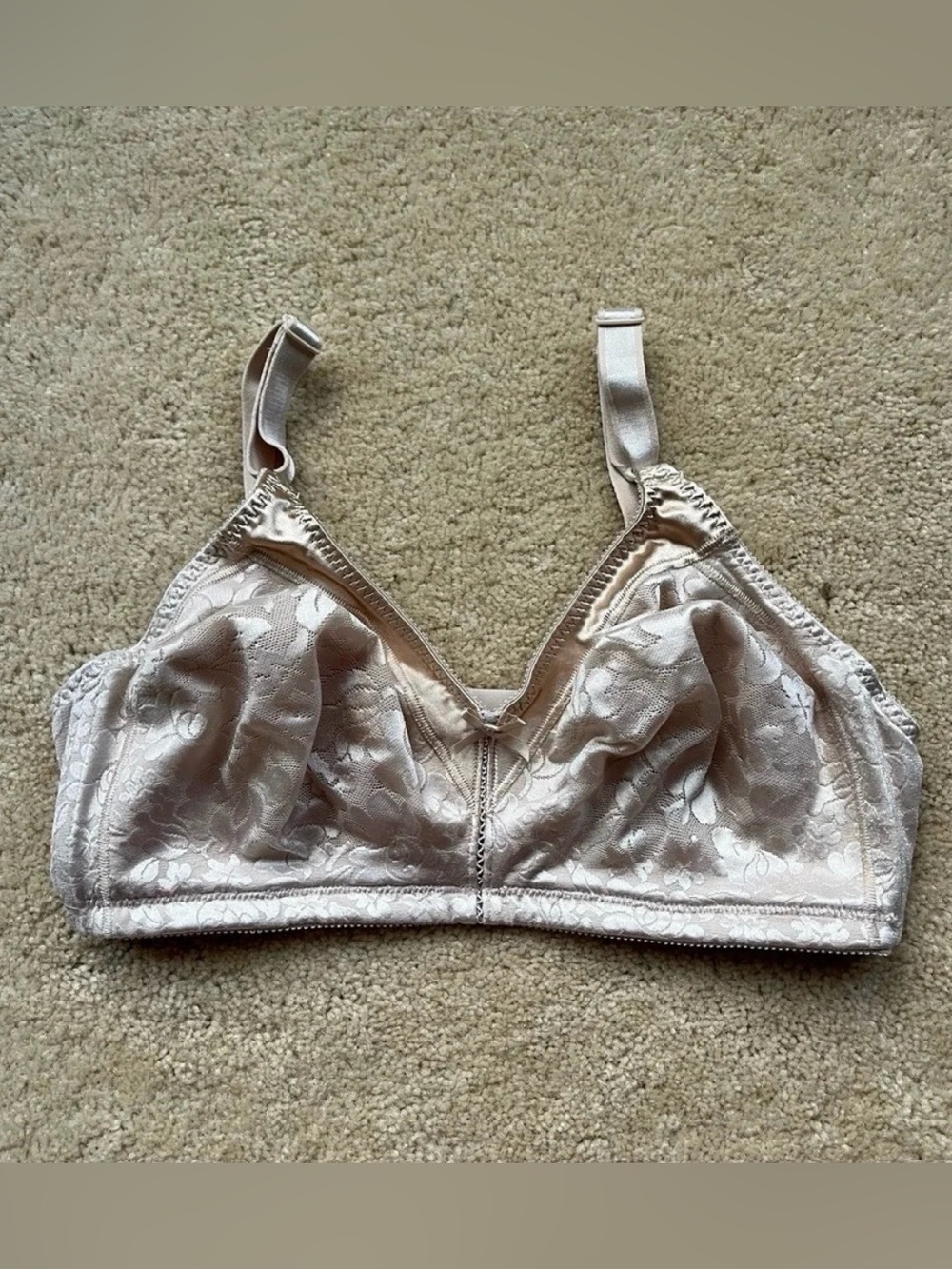 ✨Bali Women’s Full Coverage Bra - 38D - Beige - VGUC - #3372 - Wireless